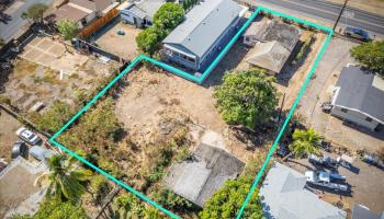 84-918  Farrington Hwy Makaha, Leeward home - photo 3 of 20