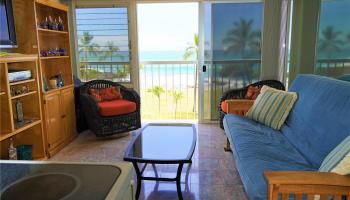 Makaha Surfside condo # B417, Waianae, Hawaii - photo 4 of 11 Makaha Surfside condo # B417, Waianae, Hawaii - photo 4 of 11