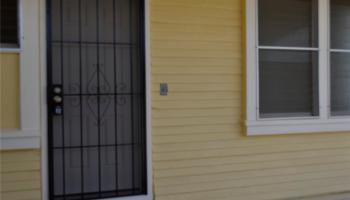 859 9th Ave Honolulu - Rental - photo 3 of 15