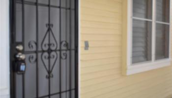 859 9th Ave Honolulu - Rental - photo 4 of 15