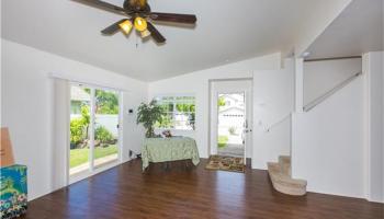 87-1009 Kaihoolulu St Maili Sea-kaimalino, Leeward home - photo 5 of 25