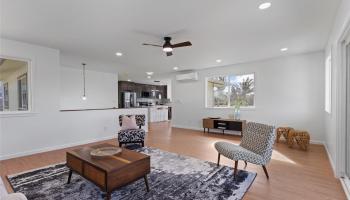 87-102  Kulaaupuni Street Maili, Leeward home - photo 3 of 25