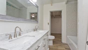 87-1727  Mohihi Street Maili, Leeward home - photo 4 of 21