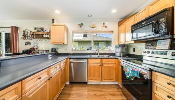 87-2053  Pakeke Street Maili, Leeward home - photo 4 of 22