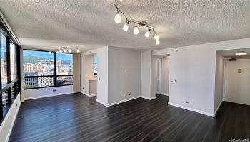 Royal Capitol Plaza condo # 2405, Honolulu, Hawaii - photo 6 of 19