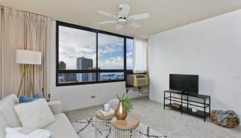 Royal Capitol Plaza condo # 3102, Honolulu, Hawaii - photo 3 of 17 Royal Capitol Plaza condo # 3102, Honolulu, Hawaii - photo 3 of 17