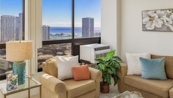 Royal Capitol Plaza condo # 3203, Honolulu, Hawaii - photo 4 of 25