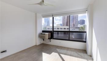 Royal Capitol Plaza condo # 603, Honolulu, Hawaii - photo 5 of 25