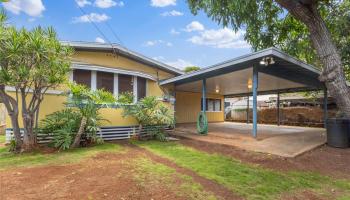 87-866  Hakeakea Street Maili, Leeward home - photo 2 of 21