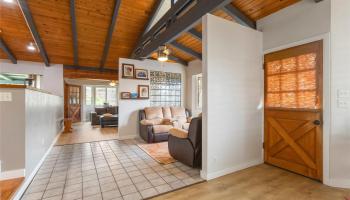 87-866  Hakeakea Street Maili, Leeward home - photo 4 of 21