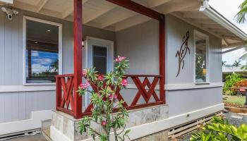 87-885  Hakeakea Street Maili,  home - photo 1 of 18