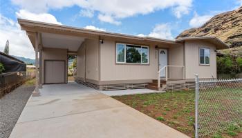 87-888  Waapuhi Street Maili, Leeward home - photo 2 of 25