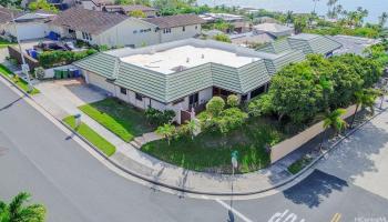 88  Lumahai Street Koko Kai, Hawaii Kai home - photo 2 of 25