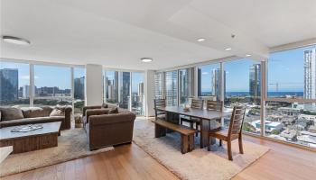 Symphony Honolulu condo # 1605, Honolulu, Hawaii - photo 2 of 25