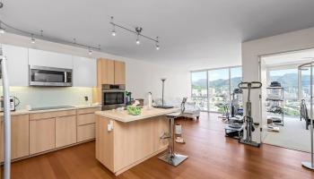 Symphony Honolulu condo # 3101, Honolulu, Hawaii - photo 1 of 21