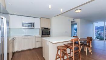 888 Kapiolani Blvd Honolulu - Rental - photo 2 of 17