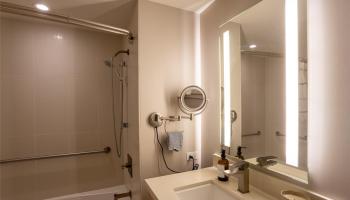 Symphony Honolulu condo # 4101, Honolulu, Hawaii - photo 5 of 25