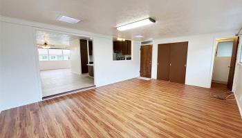 90 Makaweo Ave Wahiawa - Rental - photo 4 of 25