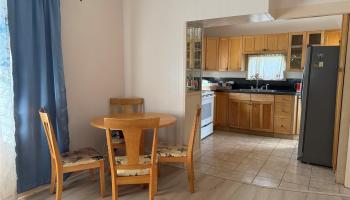 906  Belser Street Kaimuki, Diamond Head home - photo 2 of 9