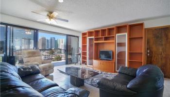 Birch & Elm Condominium condo #702, Honolulu, Hawaii - photo 4 of 15