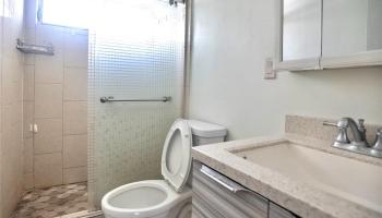 University Gardens condo # A202, Honolulu, Hawaii - photo 5 of 6