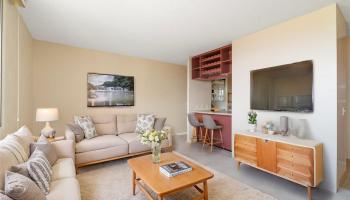 Lakeside West condo # 1802, Honolulu, Hawaii - photo 1 of 24