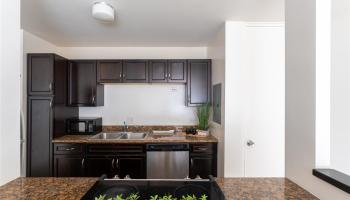 Lakeside West condo # 503, Honolulu, Hawaii - photo 4 of 15