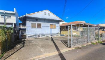 909 Eu Ln Honolulu  commercial real estate photo1 of 22