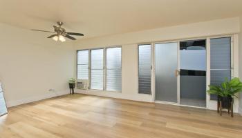 909 University Ave Honolulu - Rental - photo 4 of 10