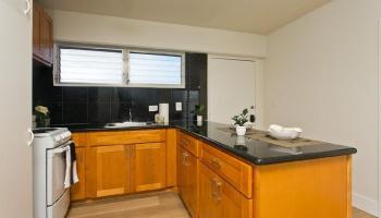 909 University Ave Honolulu - Rental - photo 6 of 10