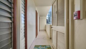Sandalwood condo # 308, Honolulu, Hawaii - photo 2 of 20