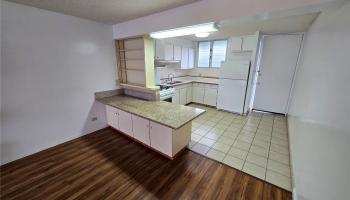 Holiday Parkway condo # 303, Honolulu, Hawaii - photo 5 of 15