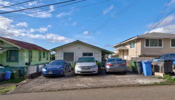 911  Luka Street Kamehameha Heights, Honolulu home - photo 2 of 14