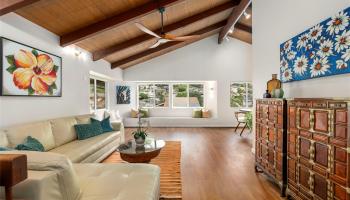 914  Kahena Street Hahaione-upper, Hawaii Kai home - photo 6 of 25