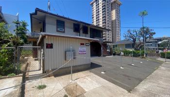 914  Kinau Street Punchbowl Area, Honolulu home - photo 4 of 16