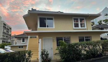 914 Kinau St Honolulu - Multi-family - photo 6 of 17