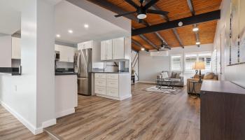 914  Lemiwai Street Wahiawa Park, Central home - photo 4 of 25