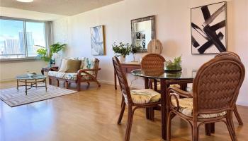 Royal Court condo # 16H, Honolulu, Hawaii - photo 6 of 14