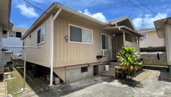 920 A Cedar Street Honolulu - Multi-family - photo 5 of 12