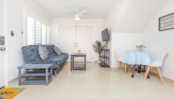 922 21st Ave Honolulu - Rental - photo 3 of 15