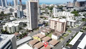 927 Spencer Street Honolulu - Multi-family - photo 6 of 9