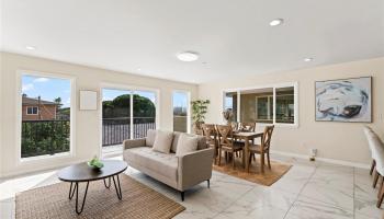 928  9th Ave Kaimuki, Diamond Head home - photo 4 of 25