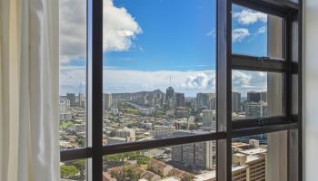 Hale Kaheka condo # 3405, Honolulu, Hawaii - photo 4 of 25