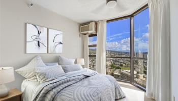 Hale Kaheka condo # 3405, Honolulu, Hawaii - photo 1 of 25