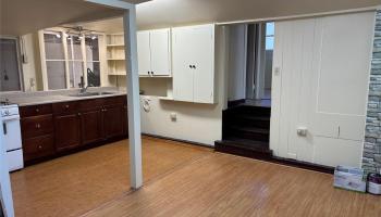 938 10th Ave Honolulu - Rental - photo 1 of 6