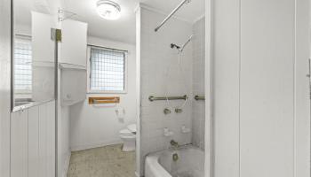 94-1037  Awalai Street Waipahu-lower, Waipahu home - photo 5 of 23