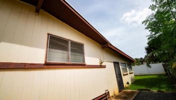 94-1151  Awalai Street Waipahu-lower, Waipahu home - photo 3 of 21