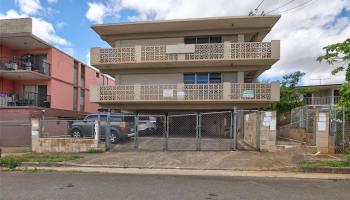 94-124 Pupukahi St Waipahu - Multi-family - photo 1 of 25