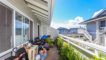 Gentry Waipio townhouse # 4U, Waipahu, Hawaii - photo 2 of 15