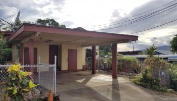 94-144 Awanui Street Waipahu-lower, Waipahu home - photo 3 of 21 94-144 Awanui Street Waipahu-lower, Waipahu home - photo 3 of 21
